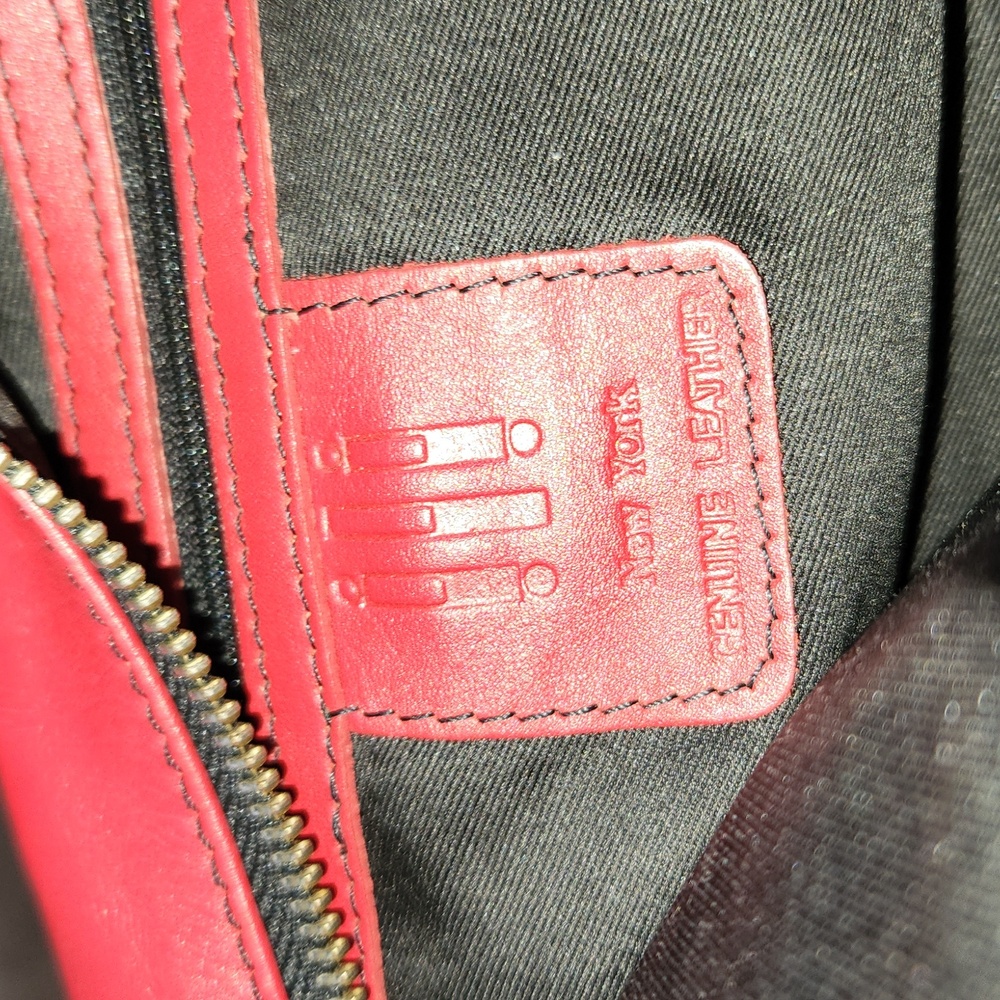 ILI red leather purse - Picture 9 of 11